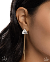 Load image into Gallery viewer, Paparazzi Earrings Candescent Class - Gold