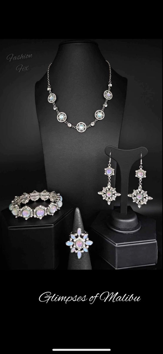 July Fashion Fix 2023 Glimpses of Malibu Complete Trend Blend