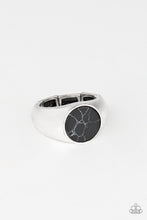 Load image into Gallery viewer, Paparazzi Rings Carbon Print - Black