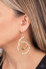 Load image into Gallery viewer, Paparazzi Earrings Modern Relic - Gold