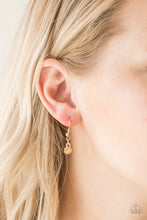 Load image into Gallery viewer, Paparazzi Necklaces The Imperfectionist - Gold