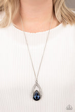 Load image into Gallery viewer, Paparazzi Necklaces Notorious Noble - Blue
