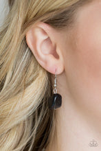 Load image into Gallery viewer, Paparazzi Necklaces Change Of Heart - Black