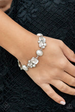 Load image into Gallery viewer, Fiercely 5th Avenue - Complete Trend Blend Fashion FIx