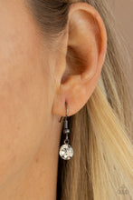 Load image into Gallery viewer, Paparazzi Necklaces Flaunt Your Fringe - Black