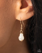 Load image into Gallery viewer, Executive Expression - Gold