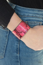 Load image into Gallery viewer, Paparazzi Bracelets Its a Jungle Out There - Pink