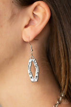 Load image into Gallery viewer, Paparazzi Necklaces Break The Mold - Silver