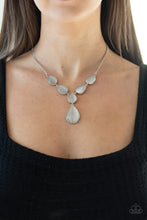 Load image into Gallery viewer, Paparazzi Necklaces Dewy Decadence - White