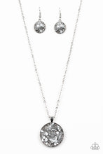 Load image into Gallery viewer, Paparazzi Necklaces GLAM Crush Monday - Silver