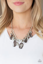 Load image into Gallery viewer, Paparazzi Necklaces Chroma Drama - Black