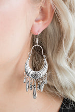 Load image into Gallery viewer, Paparazzi Earrings Nature Escape - Silver