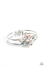 Load image into Gallery viewer, Chic Corsage - White Bracelet