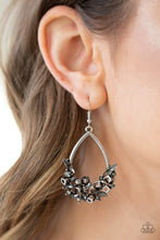 Load image into Gallery viewer, Paparazzi Necklace Crash Landing - Silver