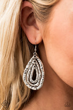 Load image into Gallery viewer, Paparazzi Fashion Fix Simply Santa Fe - Complete Trend Blend