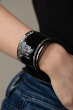 Load image into Gallery viewer, Paparazzi Bracelets Heads Or MERMAID Tails - Black