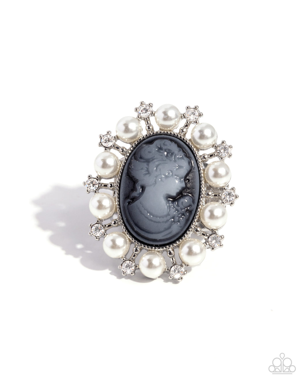 Paparazzi Ring Vintage Glam - Black Coming Soon