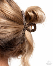 Load image into Gallery viewer, Paparazzi Hair Clip Seize the Spots - Brown
