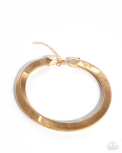 Load image into Gallery viewer, Paparazzi Necklace Sleek Suite - Gold Coming Soon
