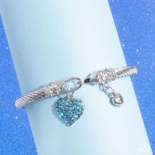 Load image into Gallery viewer, Paparazzi Bracelet Heart Hour - Blue
