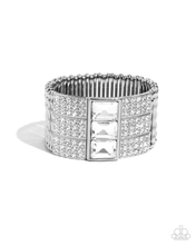 Load image into Gallery viewer, Paparazzi Bracelet Dramatic Diva - White
