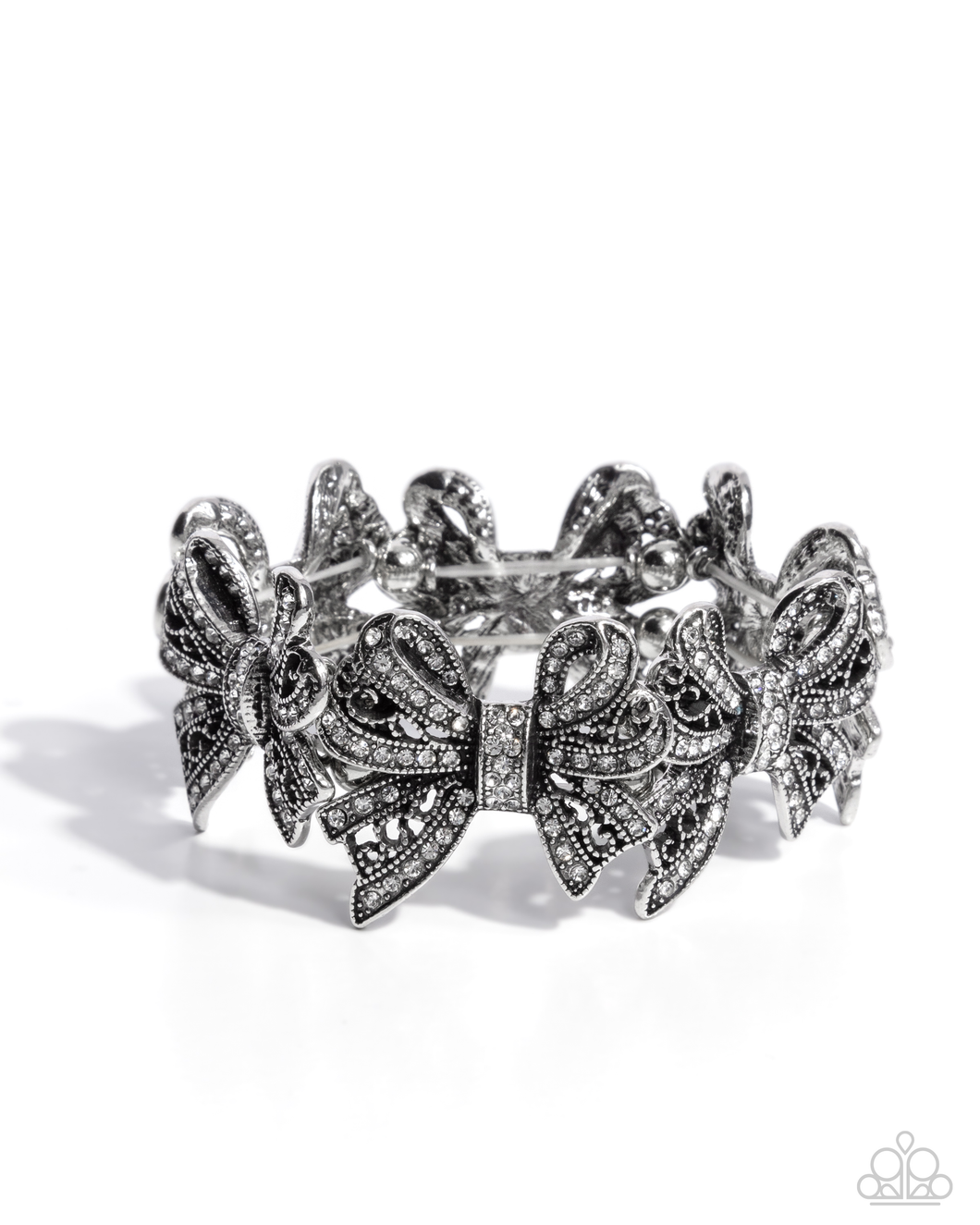 Paparazzi Bracelet French Flourish - White LOP October 2024