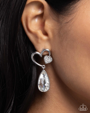 Load image into Gallery viewer, Paparazzi Earrings Coupling Up - White
