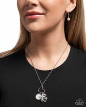 Load image into Gallery viewer, Paparazzi Necklace Purely Blessed - White
