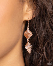 Load image into Gallery viewer, Paparazzi Earrings SHELL, I Was In the Area - Rose Gold Coming Soon
