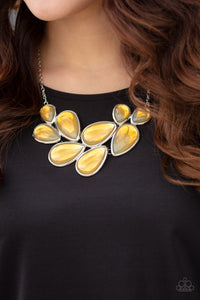 Paparazzi Necklaces Iridescently Irresistible - Yellow