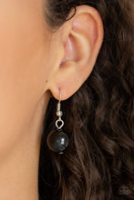 Load image into Gallery viewer, Paparazzi Necklaces Weekend Party - Black
