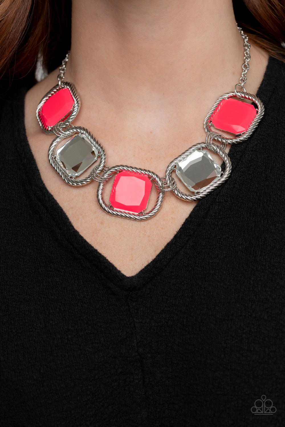 Paparazzi Necklaces Pucker Up - Pink