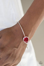 Load image into Gallery viewer, Paparazzi Bracelets Make A Spectacle Red
