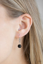 Load image into Gallery viewer, Paparazzi Necklaces Very Valentine - Black
