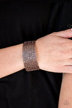 Load image into Gallery viewer, Paparazzi Bracelets Eat Your Heart Out Cooper
