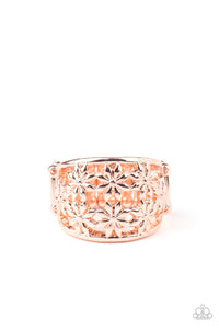 Paparazzi Rings Crazy About Daisies - Rose Gold