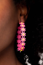 Load image into Gallery viewer, Daisy Disposition - Pink Earrings
