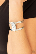 Load image into Gallery viewer, Paparazzi Bracelets Quarry Queen - White
