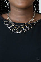 Load image into Gallery viewer, Paparazzi Necklaces Drop by Drop - Yellow
