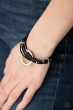 Load image into Gallery viewer, Paparazzi Bracelets Magnetic Muse - Black
