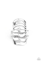 Load image into Gallery viewer, Paparazzi Rings Sound Waves - Silver
