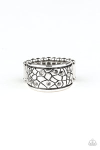 Paparazzi Rings Pick Up The Pieces - Silver