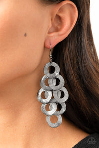 Paparazzi Earrings   Scattered Shimmer - Black