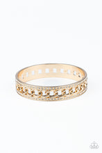 Load image into Gallery viewer, Paparazzi Bracelets Couture Court - Gold

