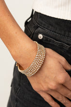 Load image into Gallery viewer, Paparazzi Bracelets The GLOW-Digger - Gold
