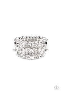 Paparazzi Rings   Diva Diadem - White