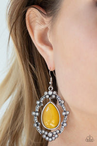 Paparazzi Earrings Icy Eden - Yellow