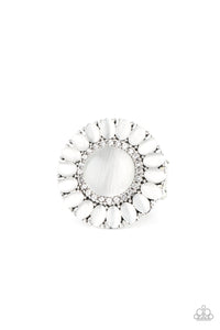 Paparazzi Rings Elegantly Eden - White