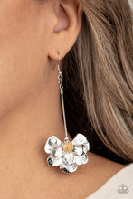 Load image into Gallery viewer, Paparazzi Earrings Oh SNAPDRAGONS! - Silver

