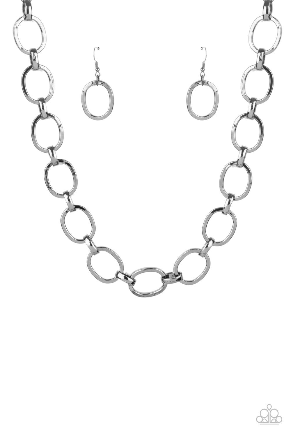 Black Paparazzi Necklaces Frosted Gems
